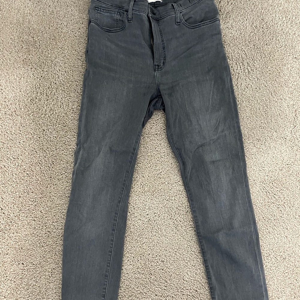 Madewell 10’’ high rise skinny jeans with destructed hemming